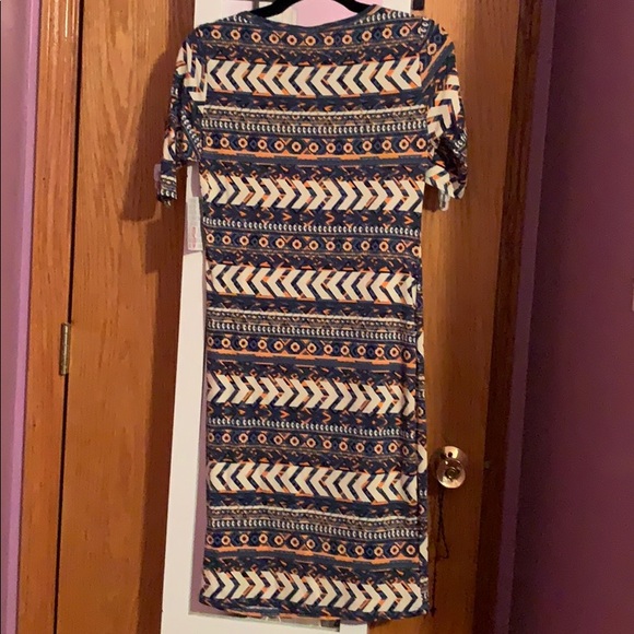 Dress - Picture 4 of 5